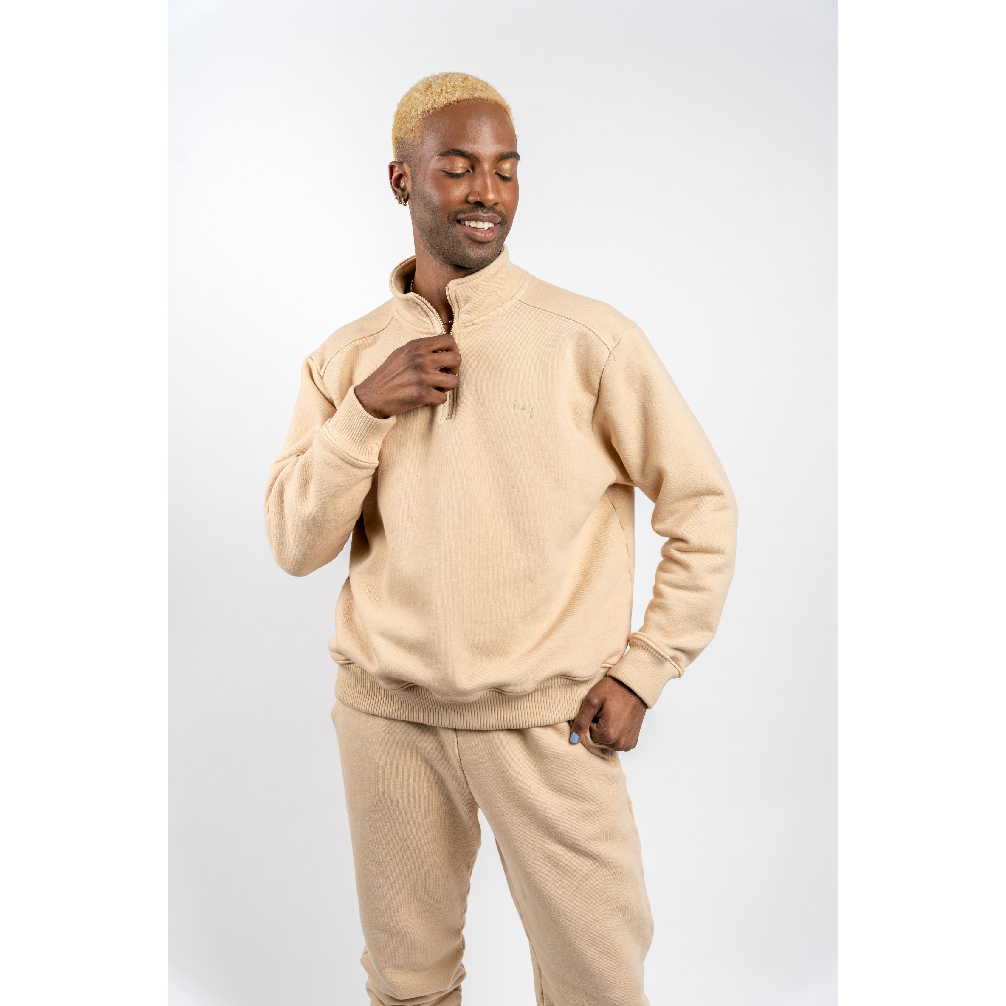 ace quarter zip sweatshirt – friend + folk